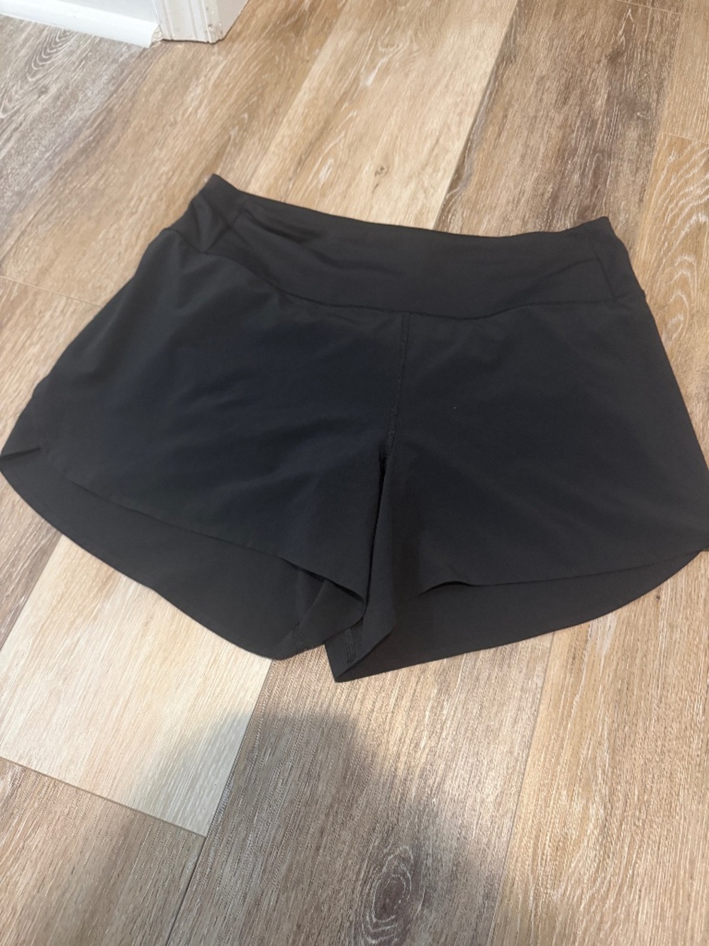 LULULEMON SPEED UP SHORT 4’